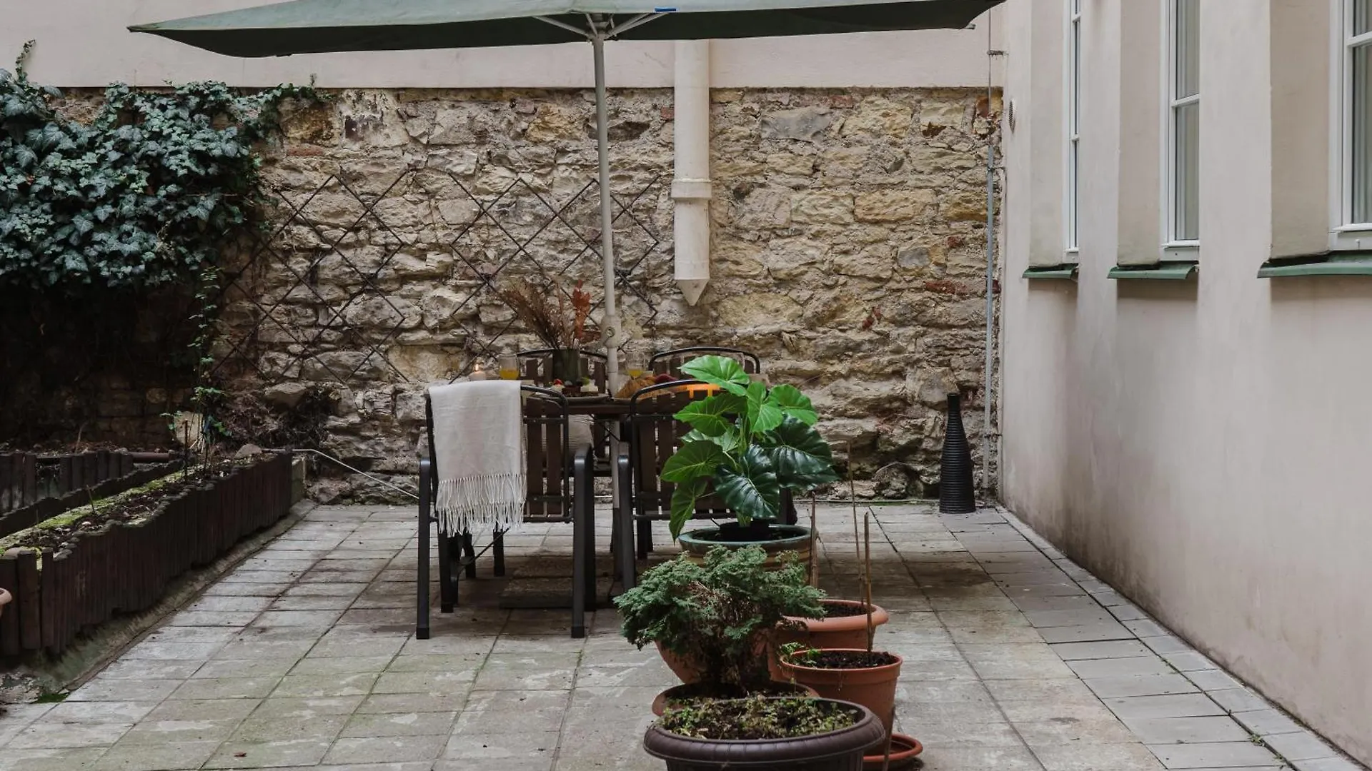 Prague Days - Loft-Style 1Bdr Apt - Workspace - Central Location 0*,  Czech Republic